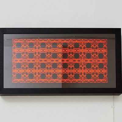 <em><strong>Pattern from SQR;4 x2 series v02, 2017, 34 x 64 x 7cm Acrylic mirror and light Edition of 4</strong></em>, 