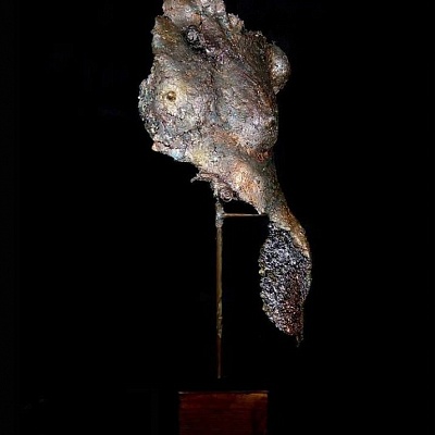 <em><strong>Torso 4, 90 x 35 x 20 cm, Lead</strong></em>, 