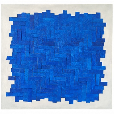 <em><strong>Theseus’ Tipples</strong></em>, Oil and gloss paint skin cut-outs woven and mounted on canvas<br/> 91 х 91 х 10 cm